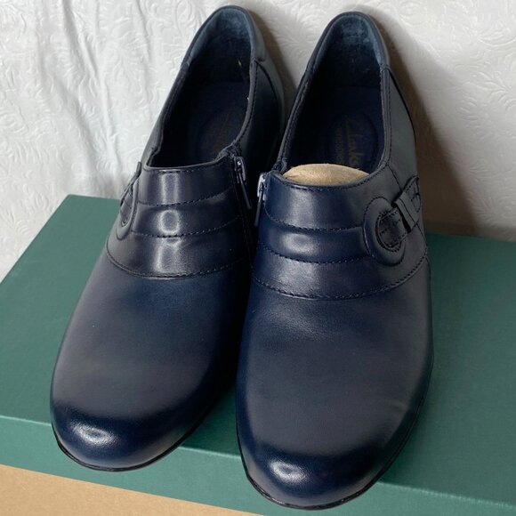 Clarks Ingalls Twist Ankle Boot Size 9.5N Navy - Picture 1 of 10